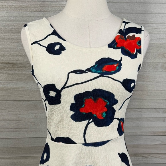E.LEIGH'S Fit & Flare Mini Dress Vibrant Red & Blue Floral-Small - Picture 2 of 4